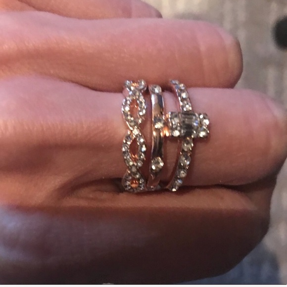 LAST! NWT 3 Pc rose gold Ring Set💫5 star rated💫 - Picture 2 of 7